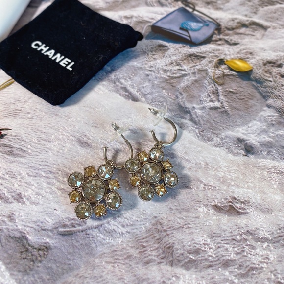 Chanel CC Earring with Swarovski Rhinestones - Picture 1 of 5